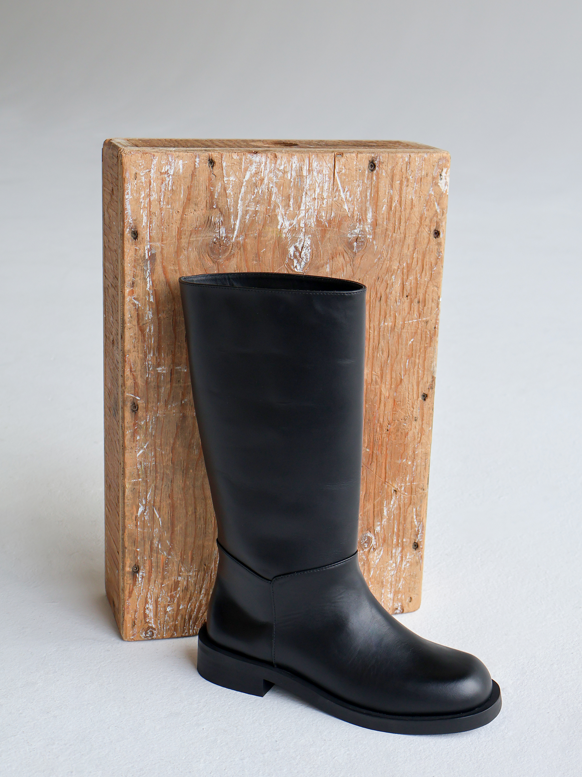 Ludo Black Boot