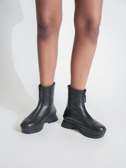 Estrella Black Lined Boot