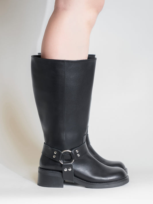 Lucca Wider Black Boot