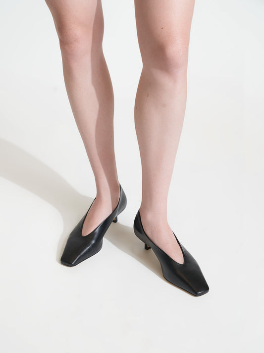 Mariana Black Pump