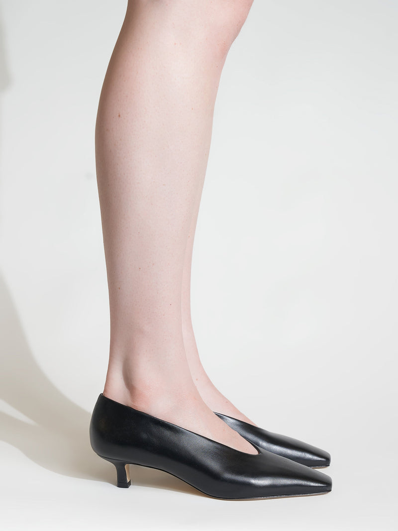 Mariana Black Pump