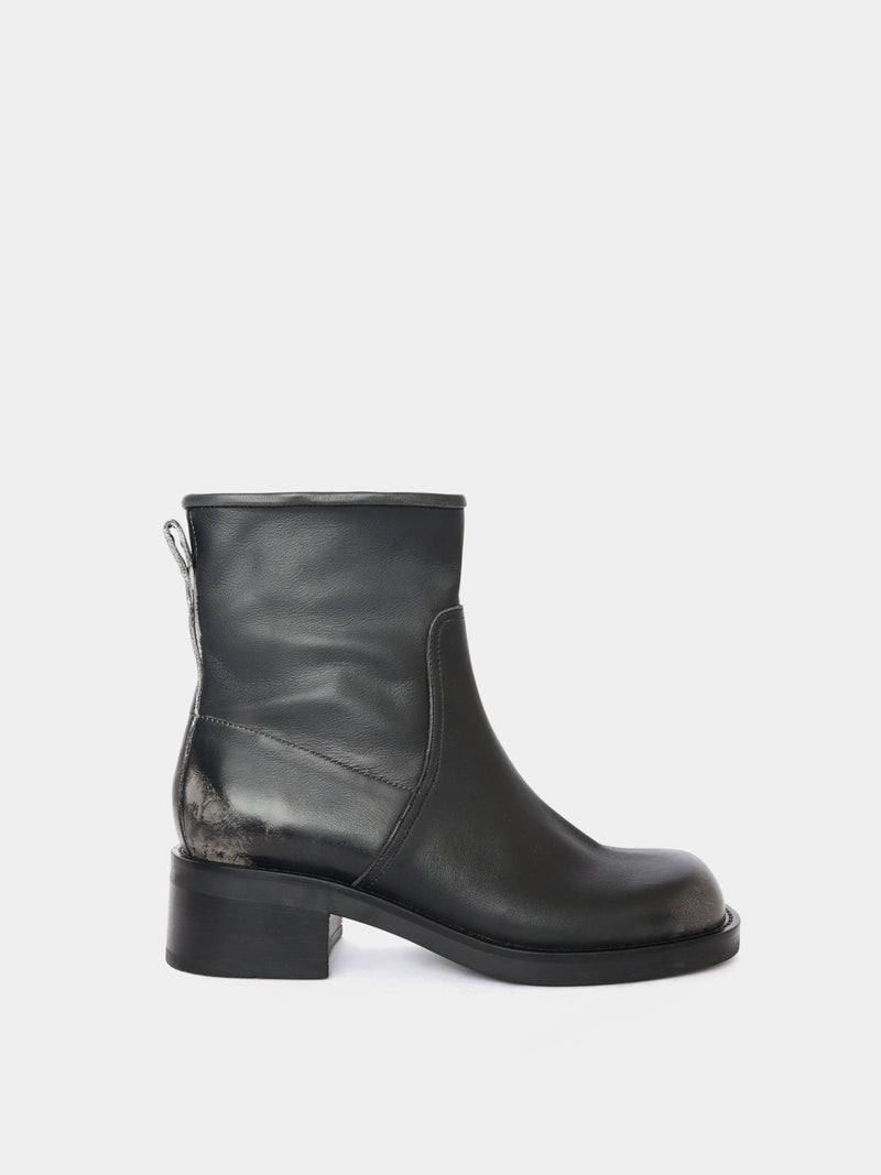 Sondrio Brushed Black Boot