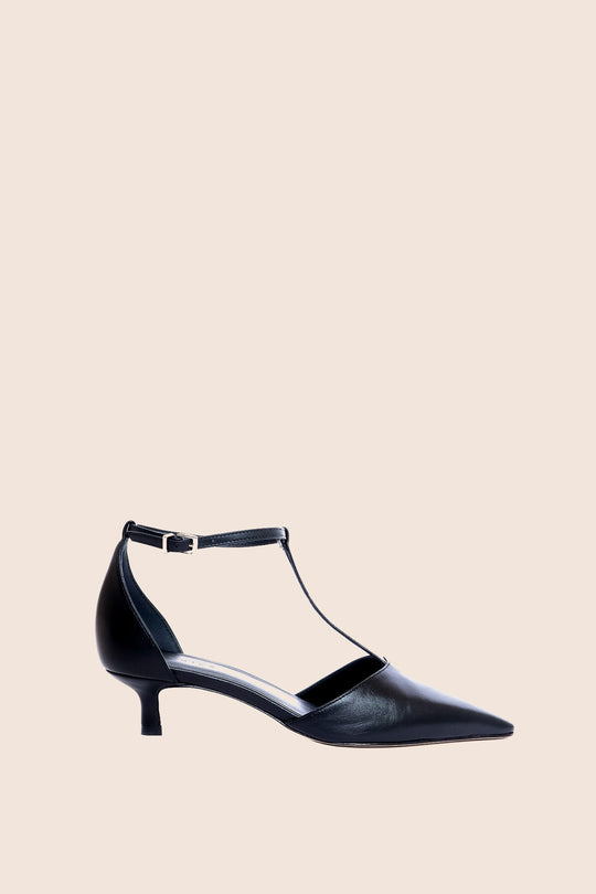 Almada Black Pump