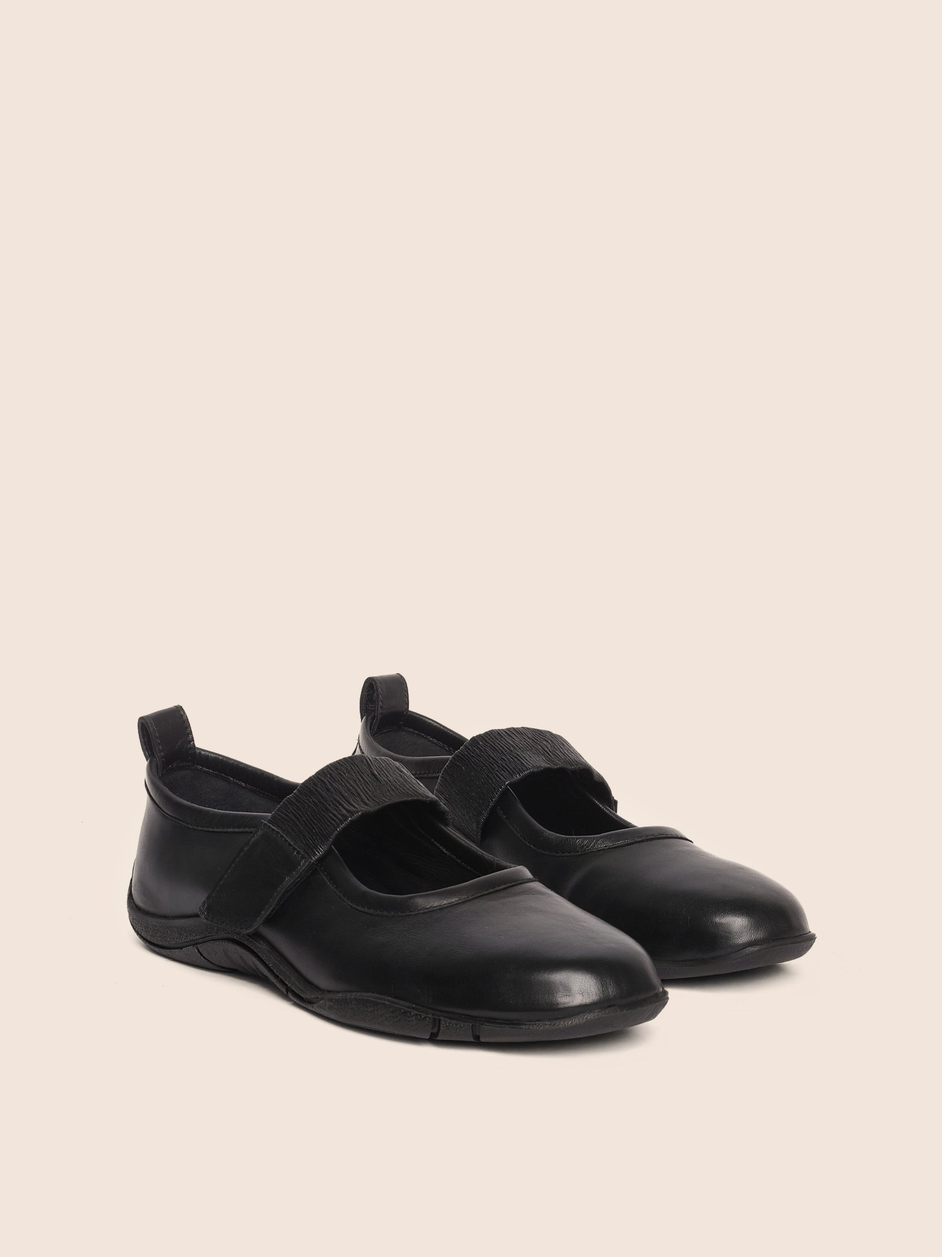 Evora Black Ballerina