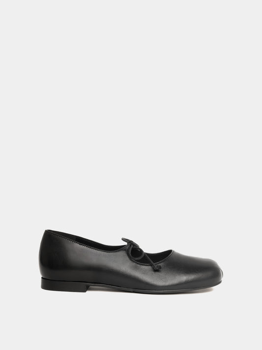 black mary jane ballerina with thin lace