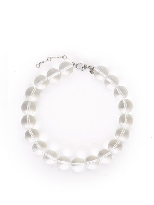 Imelda necklace with round transparent beads.