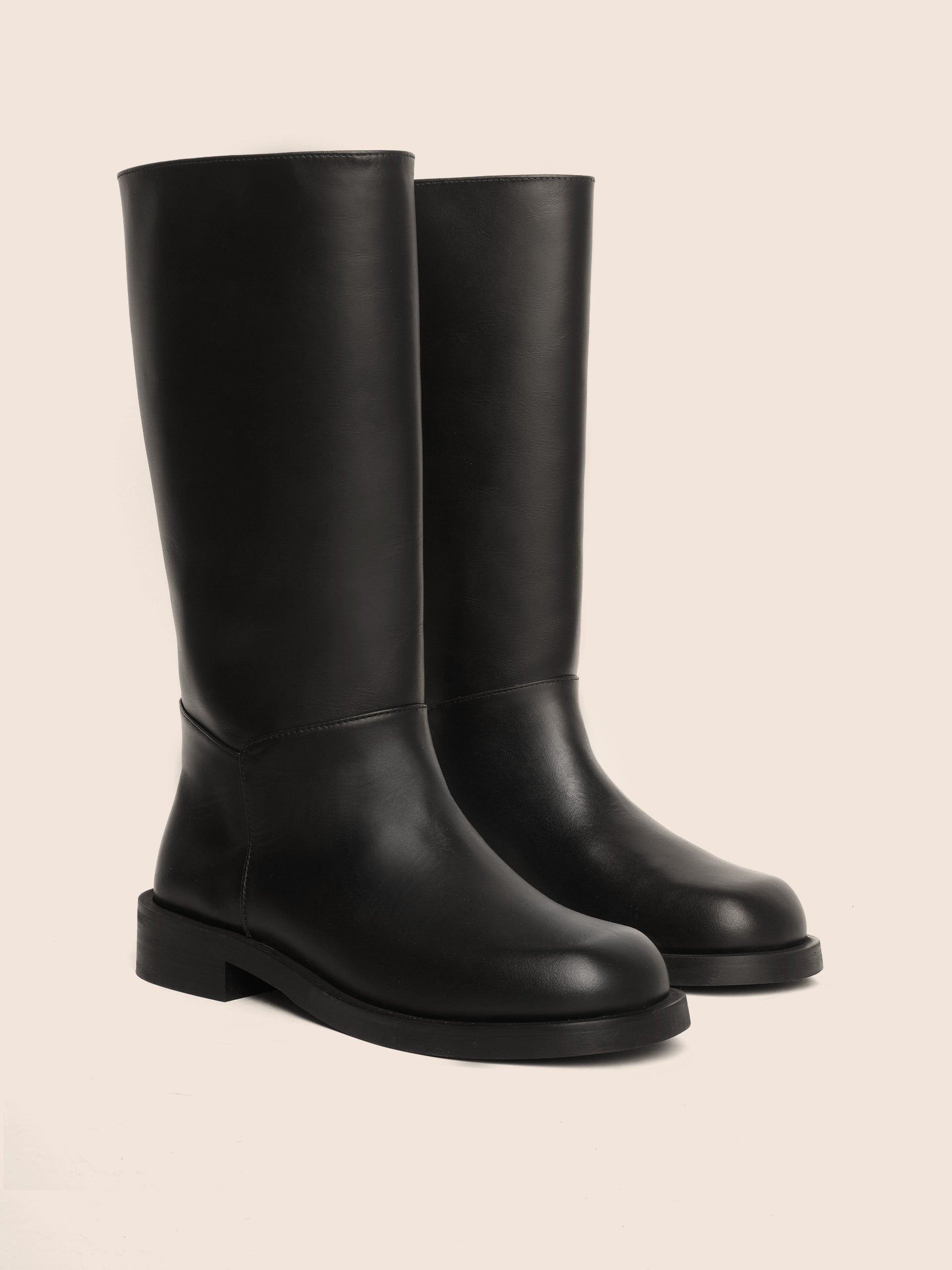 Ludo Black Boot