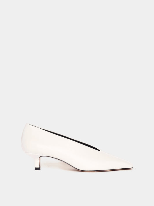 Cream leather closed-toe high heel