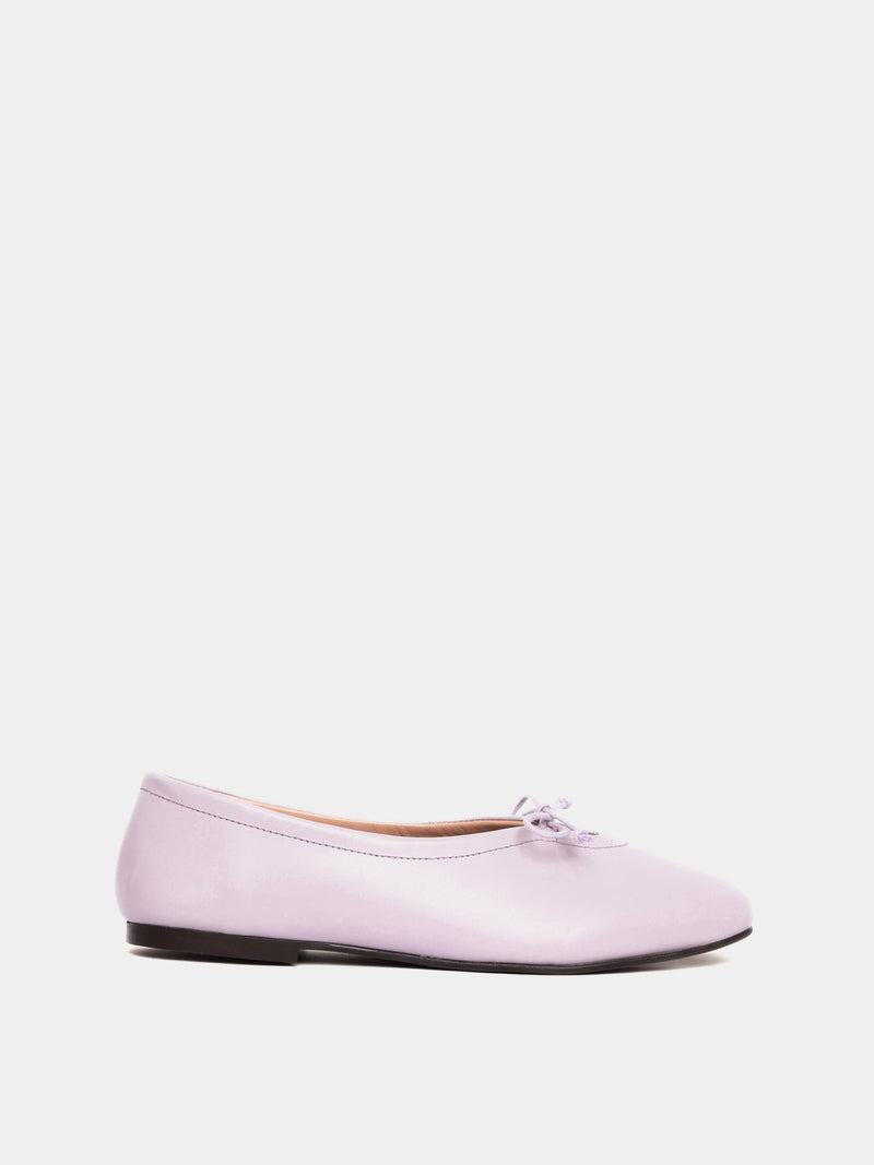 Lilac leather ballerina flat with a lilac bow
