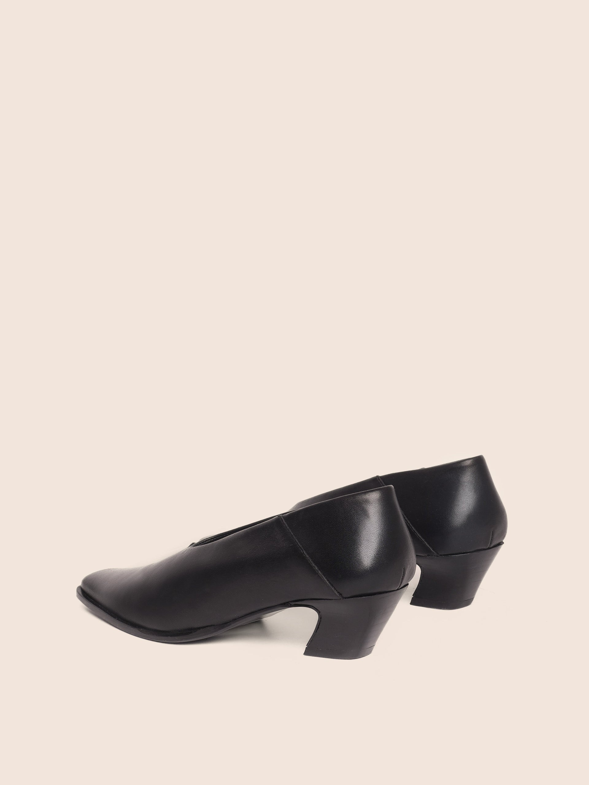 Soria Black Heel