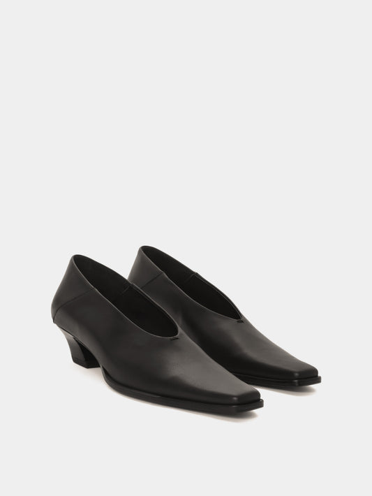 Black leather closed-toe heels