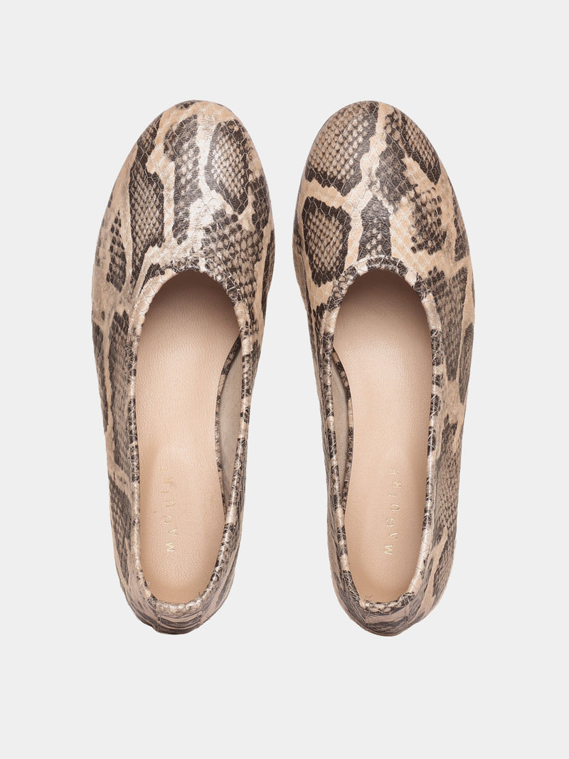 Ballerina flats made of snake pattern leather