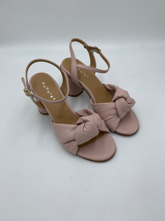 Floor Model Noto Blush 37