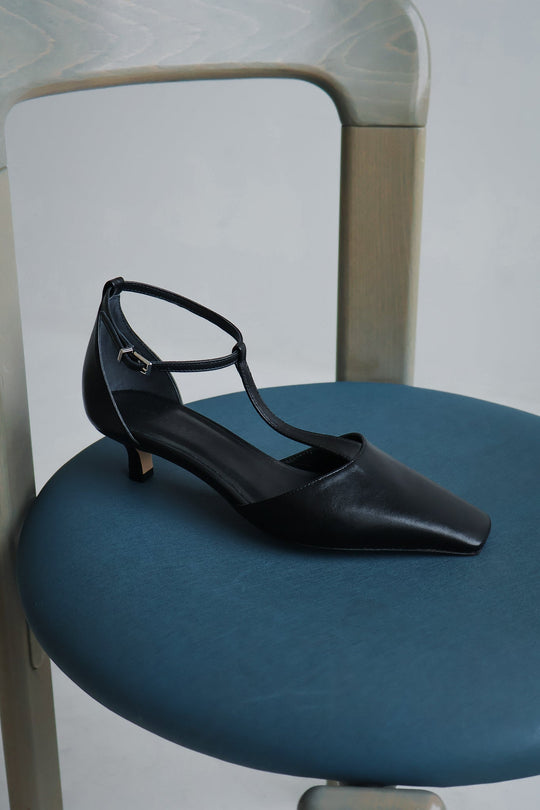 Almada Black Pump