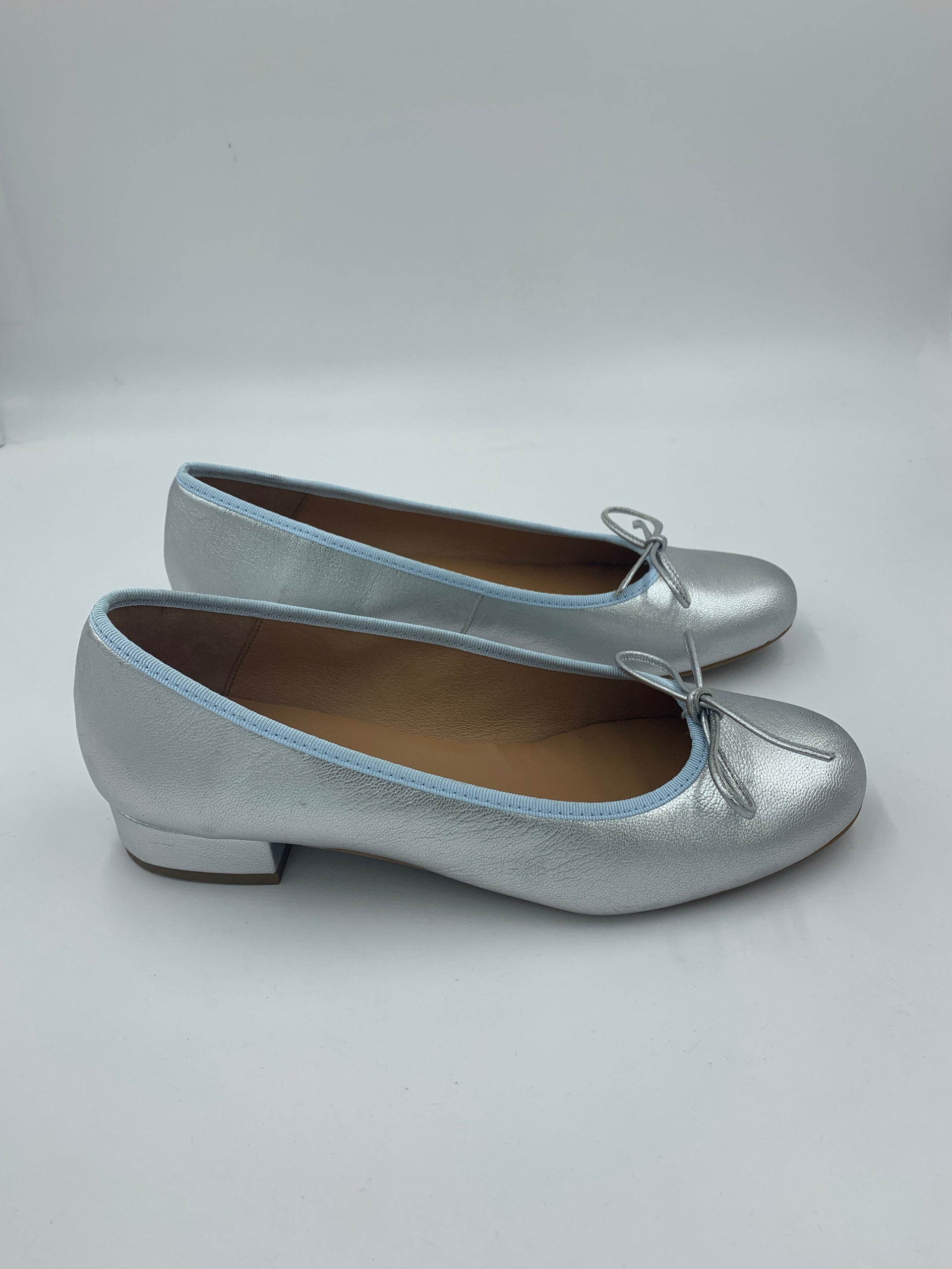 Sample Covelo Silver 38