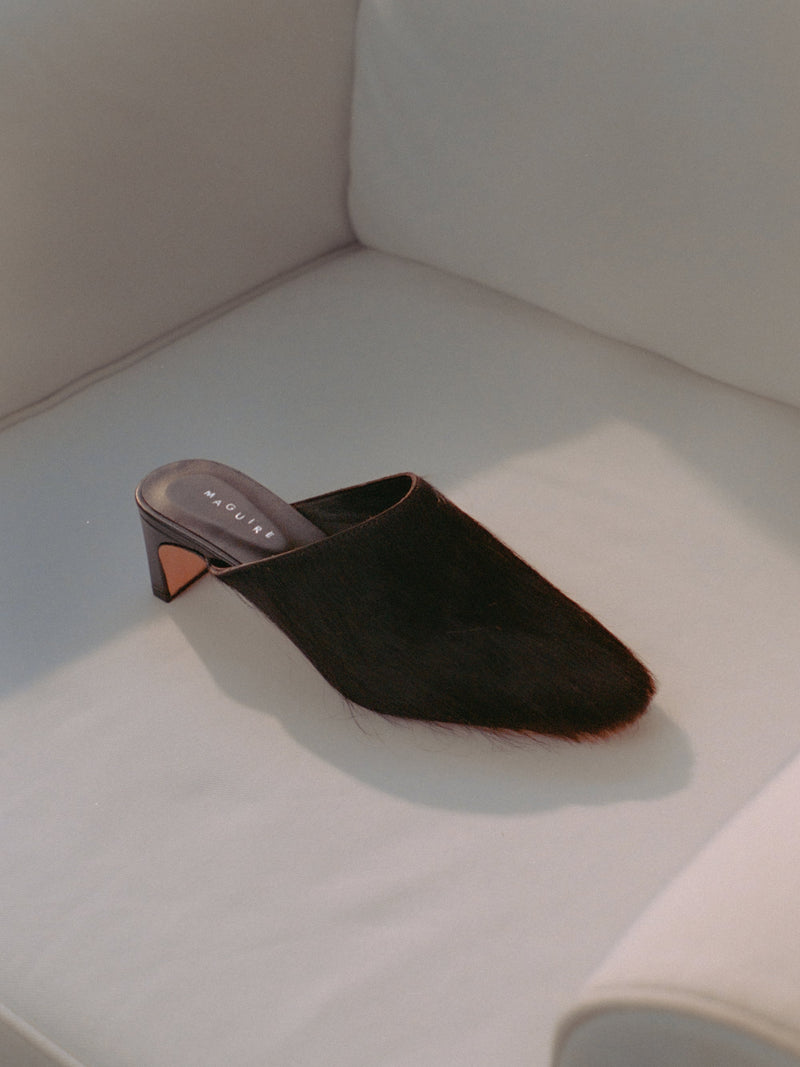 Touria Black Heel