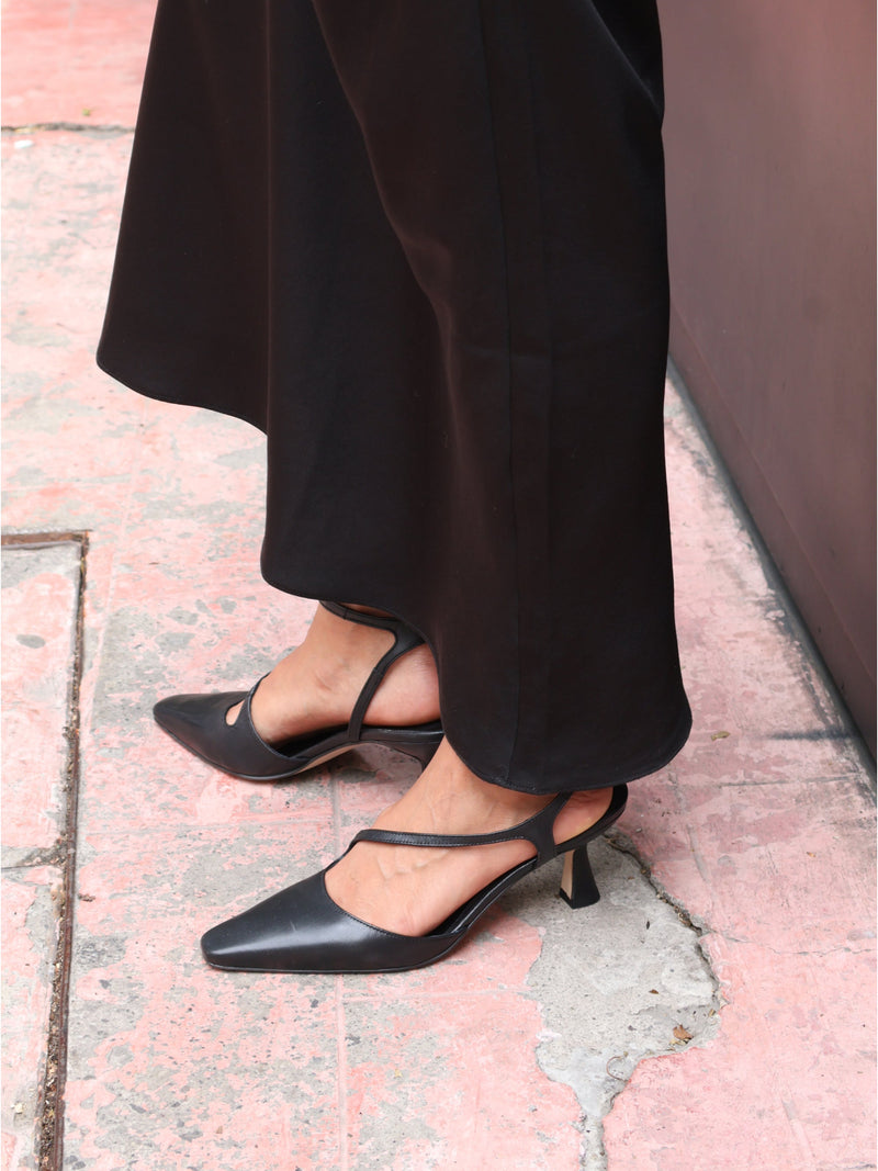 Almeria Black Heel
