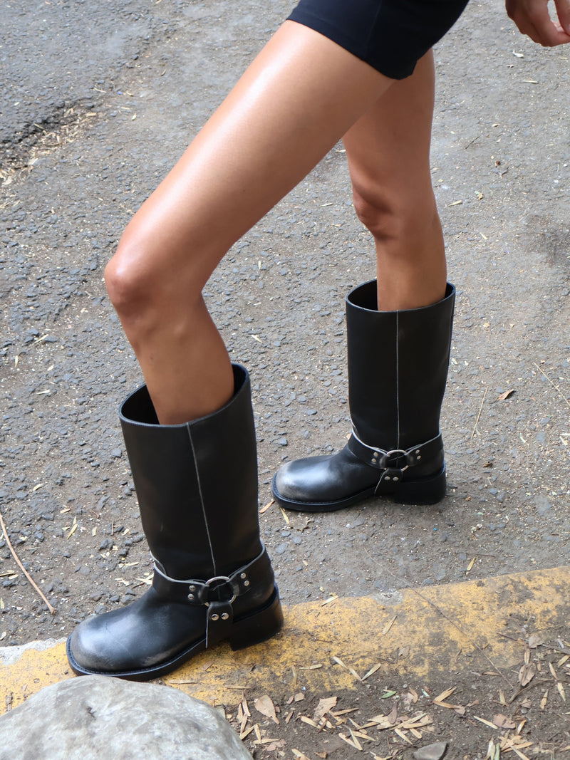 Lucca Black Boot