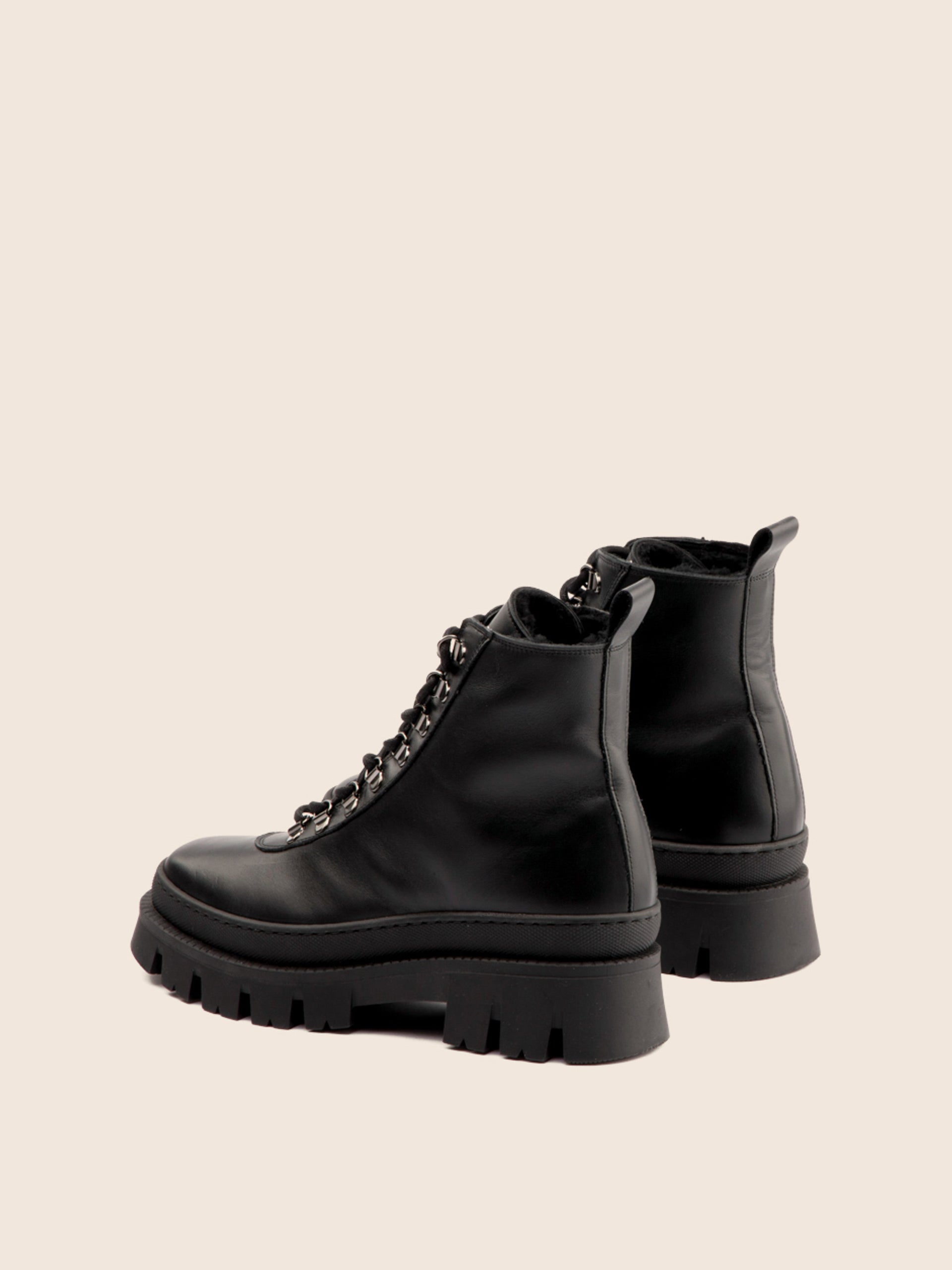 Bormio Black Winter Boot