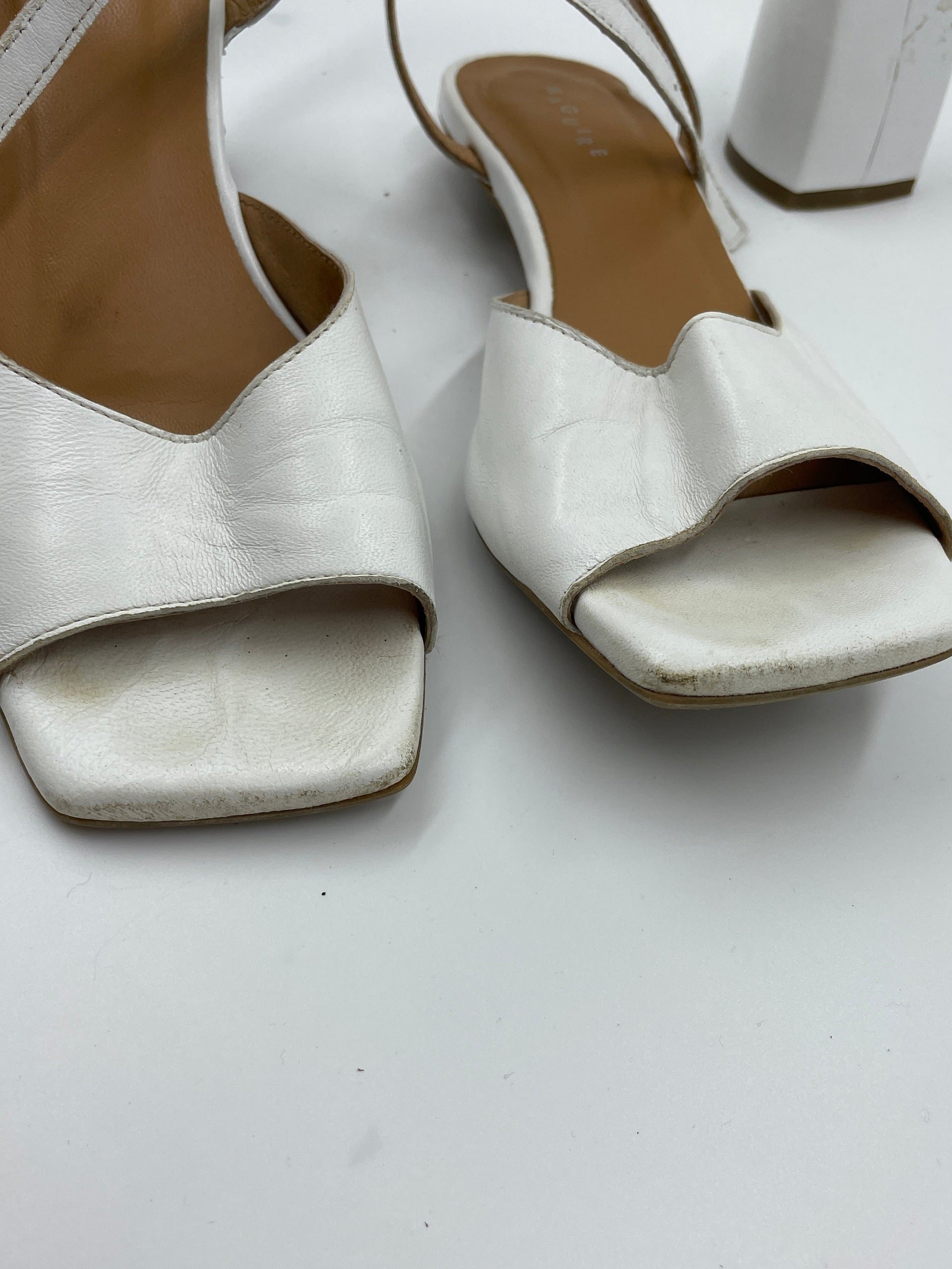 Second Hand Zamora White Heel